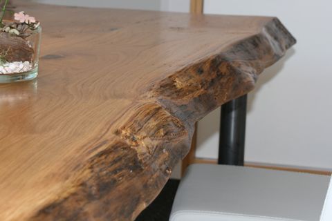 Individuell gefertigter Baumtisch Tischlerei Thomas Lehmkuhl
